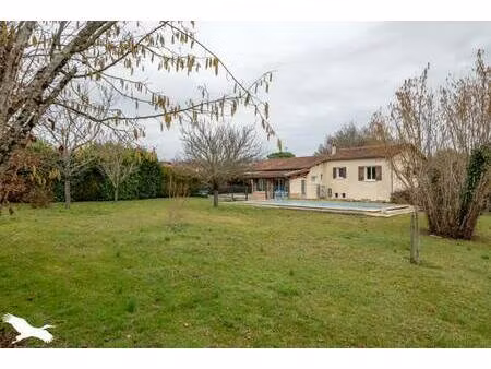 vente maison 6 pièces 140 m² bassillac (24330)