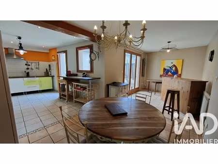 location maison de village 6 pièces