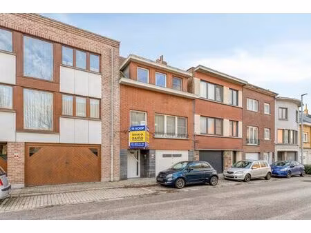 instapklare bel-etagewoning gelegen op toplocatie