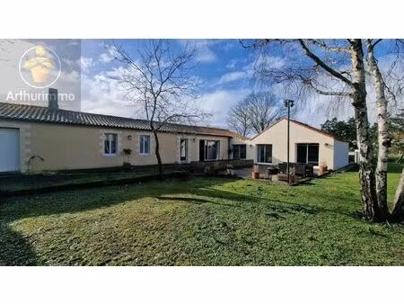 vente maison 5 pièces 157 m2 à bouin