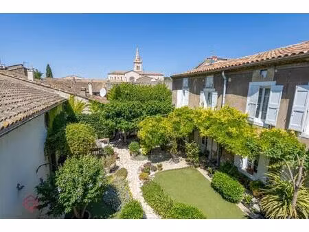 ensemble immobilier proche canal du midi