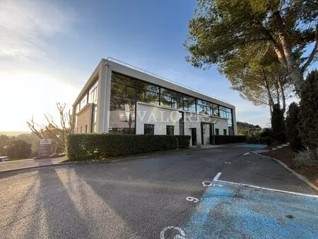 location local professionnel 387m² les milles 13290