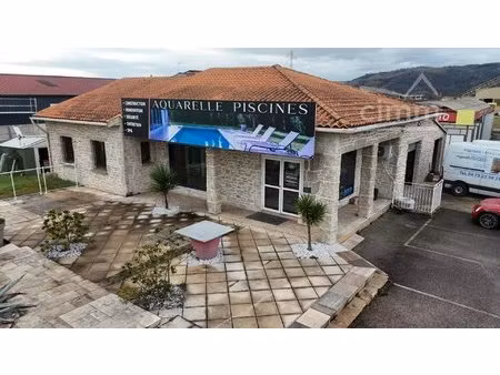 local commercial à fort potentiel – visibilité exceptionnelle sur la n7