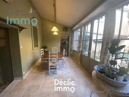 vente maison 8 pièces 250 m² saint-just-luzac (17320)