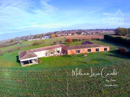longère de caractère – piscine – dépendances