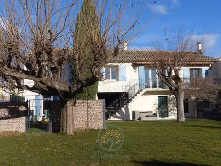 maison 210 m2 avec studio sur terrain 771 m2