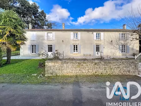 vente maison 7 pièces 213 m² à saint-maixent-de-beugné (79160)  305 000 €