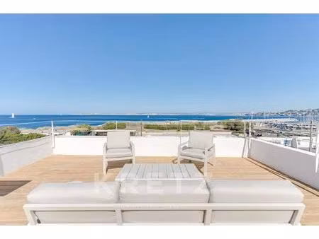 maison d'architecte en front de mer avec rooftop et vues à 360