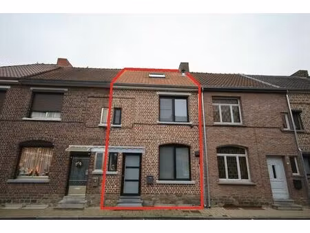 rustig gelegen woning met 2 slaapkamers en ruime tuin