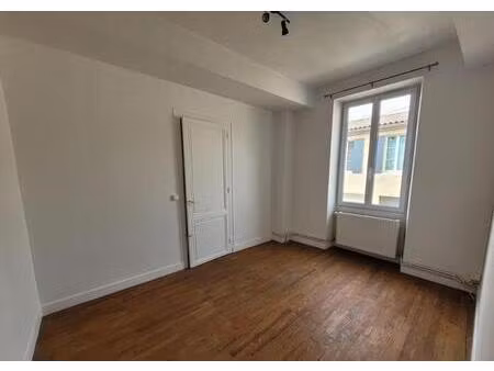 location maison 4 pièces 110 m² à saint-macaire (33490)