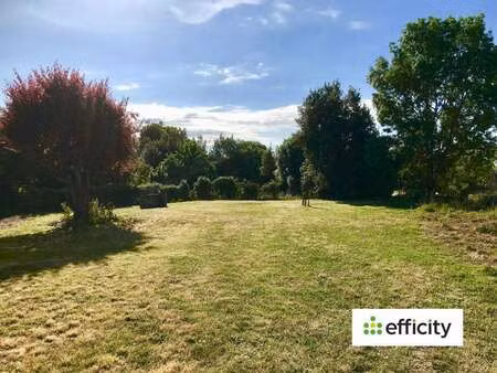 vente terrain à royan (17200) : à vendre / 725m² royan