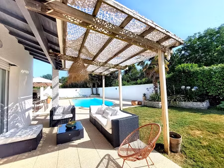 vente maison 4 pièces 94 m² à saint-sulpice-de-royan (17200)  416 725 €