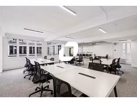 location bureau paris 75010
