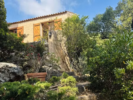 vente maison à cavalaire-sur-mer (83240) : à vendre / 110m² cavalaire-sur-mer