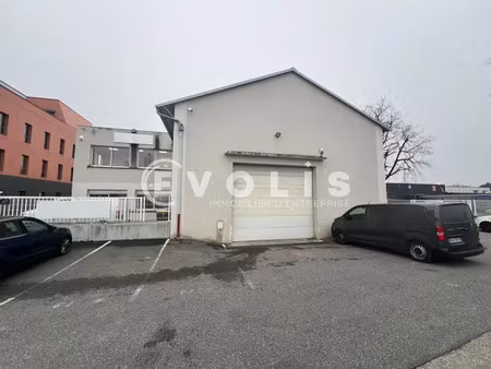 location locaux d'activites de 521m² sur terrain de 1250m²