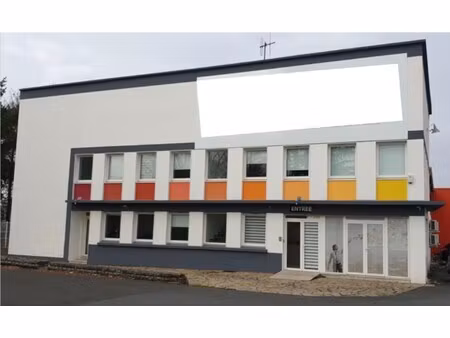 location local professionnel 500m²