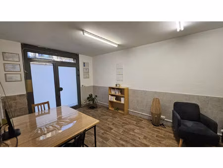 location commerce 1 pièce 20 m² à sommières (30250)