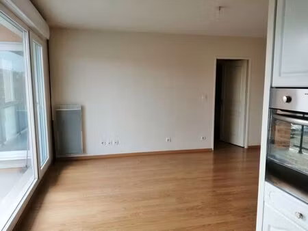 location appartement 2 pièces 50 m² à lucé (28110)