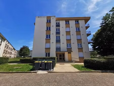 location appartement 3 pièces 64 m² à mondoubleau (41170)