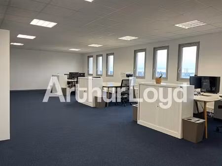 bureaux à louer - 116 m² - péricentre v