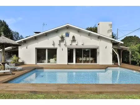 maison moderne de 164 m² avec jardin à la hume