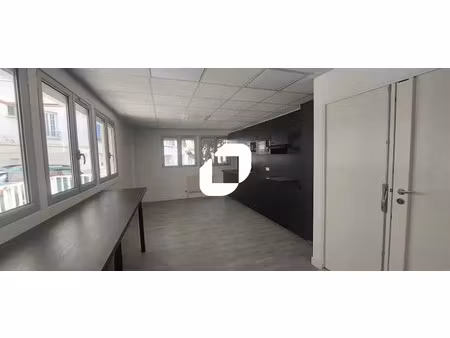 location bureau paris 75018