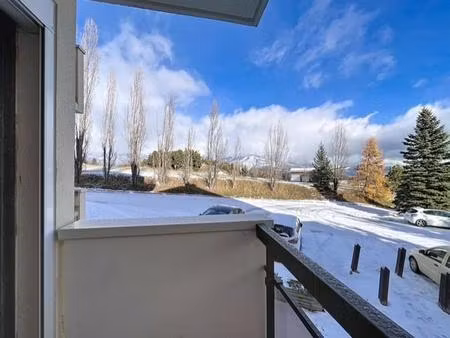 studio avec balcon au pied des pistes à pra loup 1500