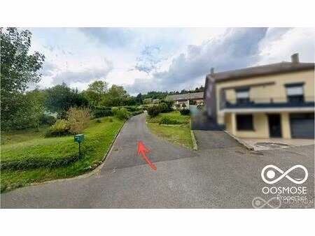 beau pavillon de plain-pied avec un grand jardin