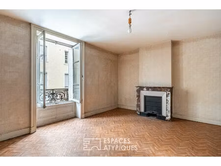 appartement à rénover avec local commercial
