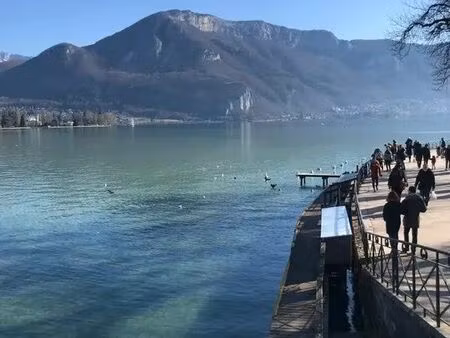 location appartement 2 pièces 61 m² à annecy (74000)