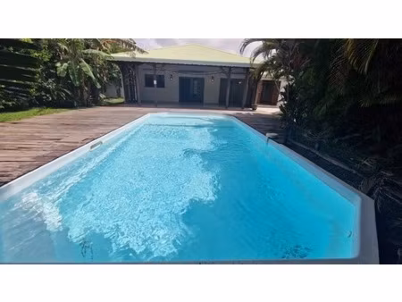 charmante villa p4 piscine terrain 820 m²