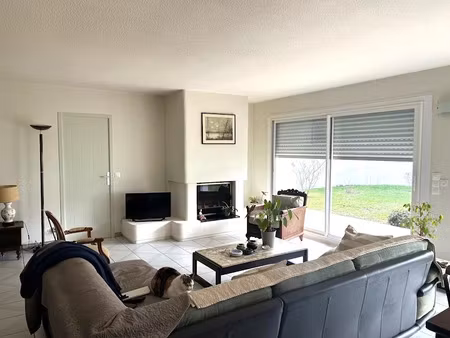 vente maison 4 pièces 130 m² à bruges (33520)  635 000 €