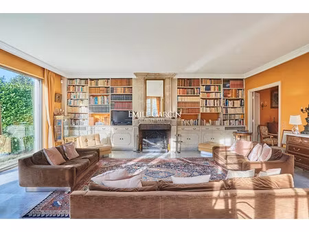 vente maison 10 pièces 256 m² à versailles (78000)  2 350 000 €