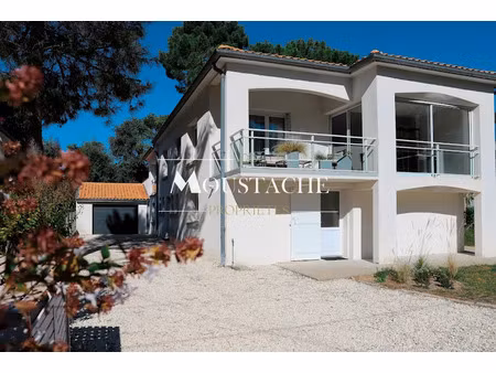 vente maison 9 pièces 222.5 m² à saint-georges-de-didonne (17110)  780 000 €