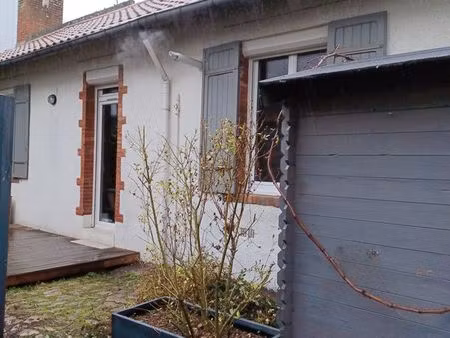 location t2 petite maison - république centre-ville