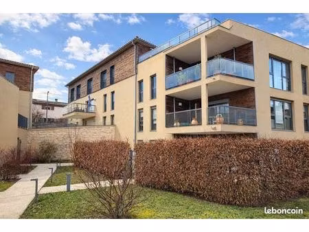 appartement t3 de standing - st didier au mont d'or