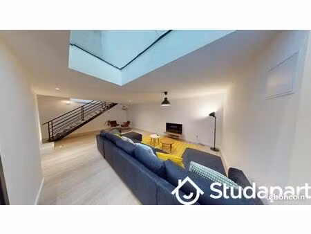 chambre 1 pièce 11 m²