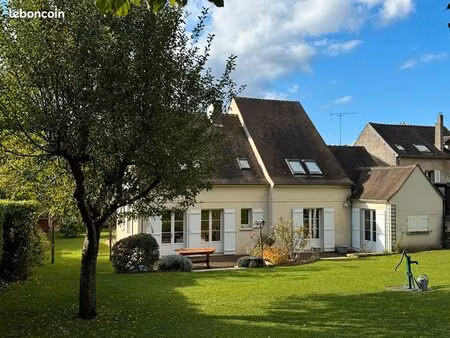 maison 6 pièces 185 m²