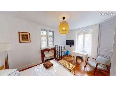 studio 1 pièce 30 m²