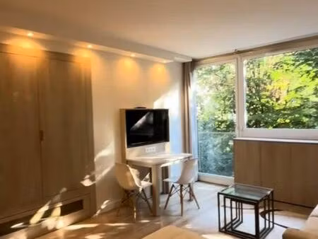 studio-28m² au 1 étage