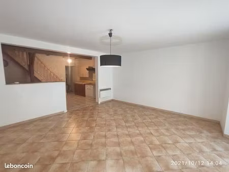 très beau t4 duplex 77m2 avec chbres voutes s15