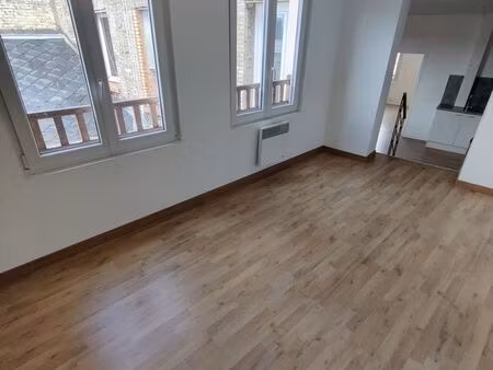 f4 meuble plein coeur de ville piéton