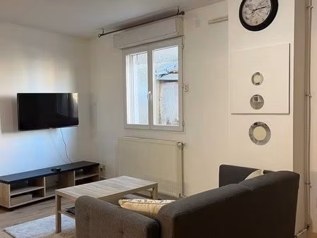 t2 meublé entièrement rénové - 45 m2