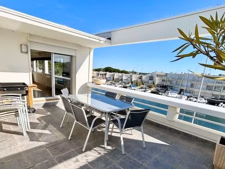 location marina appartement port camargue