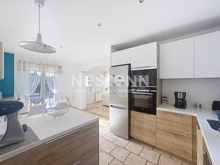 maison à vendre à graveson - 4 chambres avec piscine