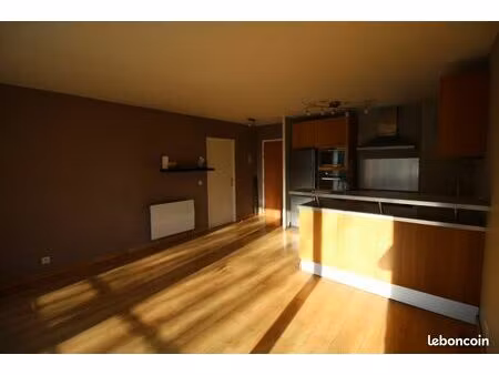 appartement 3 pièces 50 m²