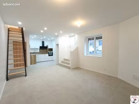 maison 3 pièces 65 m²