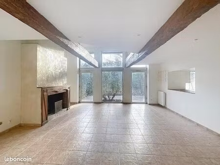 maison 6 pièces 140 m²