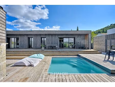 un écrin contemporain: villa et annexe  avec vue imprenable