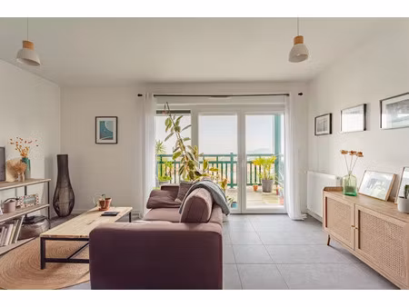 vente appartement 2 pièces 45.6 m² à saint-pierre-d'irube (64990)  240 000 €